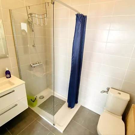 Le République - Avec Jardin Situés En Plein Cœur De Et Proche Des Thermes Appartement