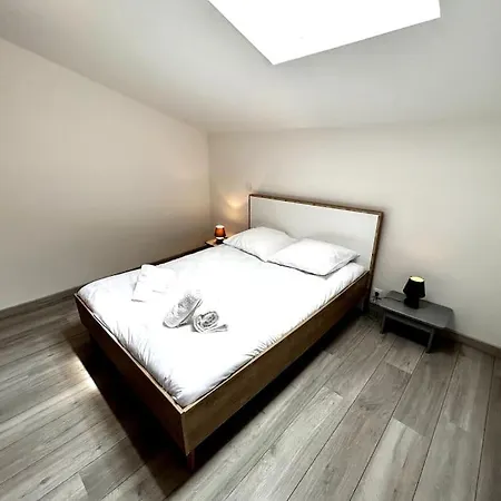 Le Republique - Avec Jardin Situes En Plein Coeur De Et Proche Des Thermes