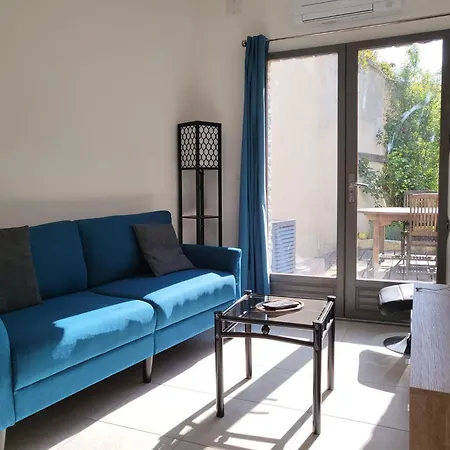 Le République - Avec Jardin Situés En Plein Cœur De Et Proche Des Thermes *