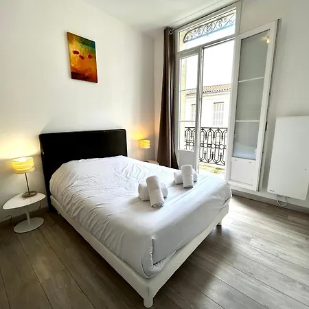 Le Republique - Avec Jardin Situes En Plein Coeur De Et Proche Des Thermes