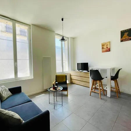 Apartment Le Republique - Avec Jardin Situes En Plein Coeur De Et Proche Des Thermes Rochefort (Charente-Maritime)