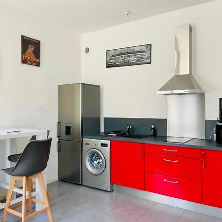 Appartement Le République - Avec Jardin Situés En Plein Cœur De Et Proche Des Thermes *