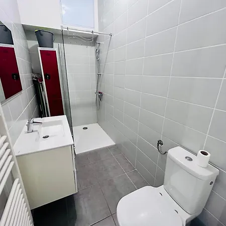 Le République - Avec Jardin Situés En Plein Cœur De Et Proche Des Thermes Appartement Rochefort