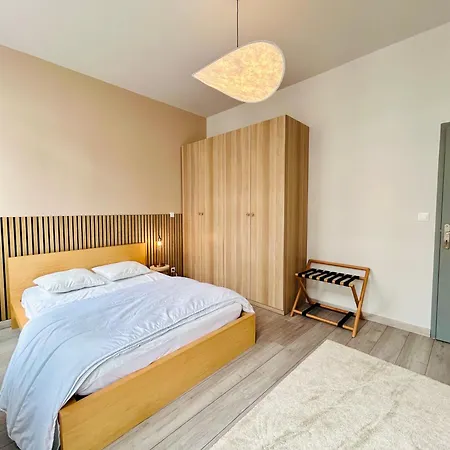 Appartement Le République - Avec Jardin Situés En Plein Cœur De Et Proche Des Thermes *